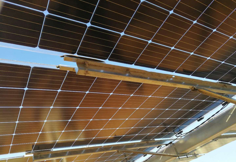 光伏板雙玻雙面優(yōu)缺點，光伏組件雙面率是什么