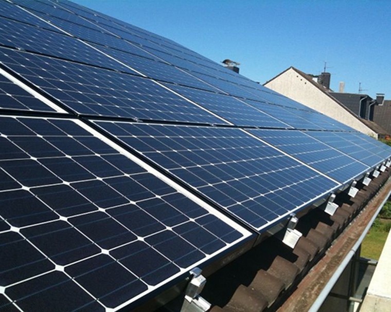 分布式光伏發(fā)電包含哪些設備